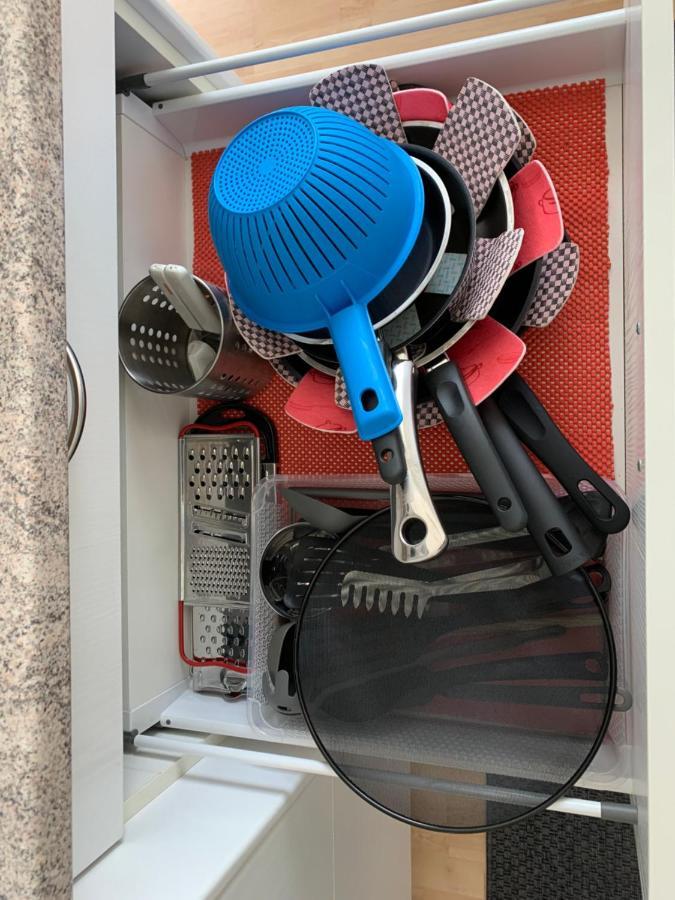 Apartment Sehr Zentral Beim Jakobshorn, Bolgen, Skischule, Skivermietung, Bahnhof, Supermarkt, Restaurants, Wifi, Netflix Und Voll Ausgestattet - Bolgen